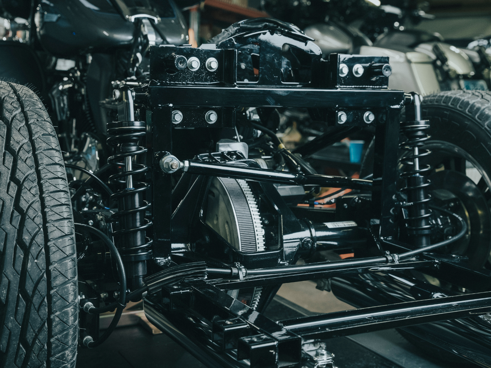 TRIKE REVO-A 13.6" (2017-2025)