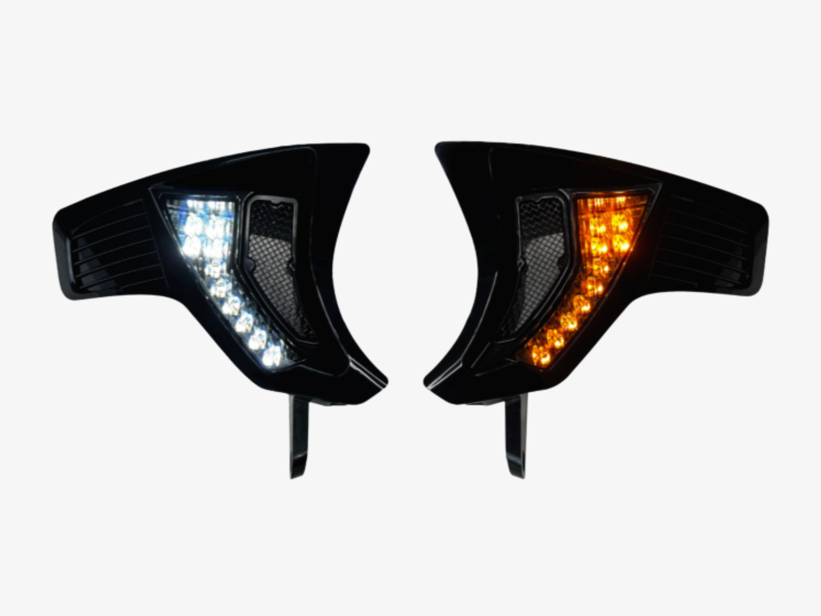 ROAD GLIDE FRONT TURN SIGNAL VENT UPGRADES FOR SHARK DEMON® HEADLIGHT KITS