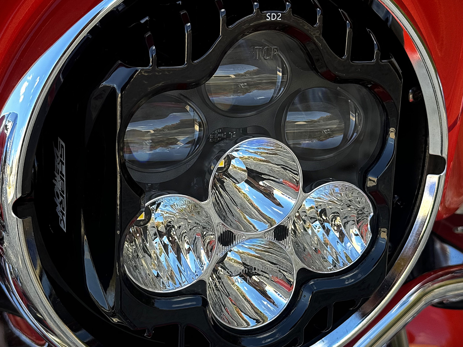SHARK DEMON™ PERFORMANCE LED HEADLIGHT FOR BATWING & ROAD KING